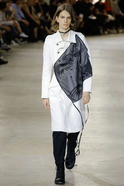 Look 2